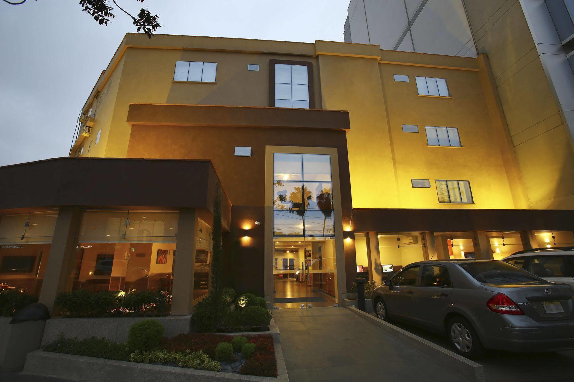 Casa Andina Standard Miraflores San Antonio Lima Exterior photo
